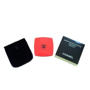 Chanel Mirror Duo Compact Double Facette Makeup Red Valentine Color.